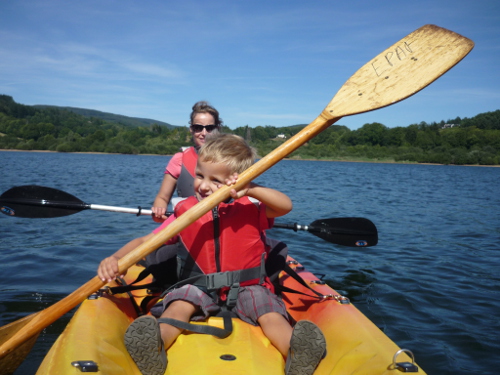 kanoen op het lac de la raviege